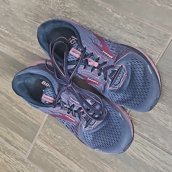 Brooks Shoes - Brooks Adrenaline GTS 21 Women's Running Shoes Sz 9